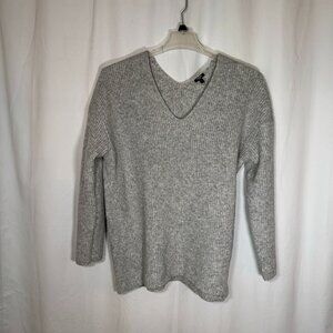 Express Light Gray Soft Sweater Size Large Loose Cozy. Heather